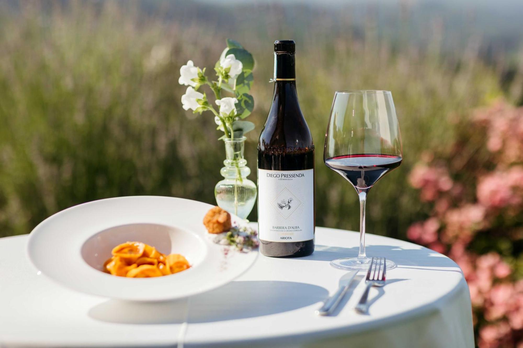 Agriturismo La Torricella Monforte D'Alba Ngoại thất bức ảnh